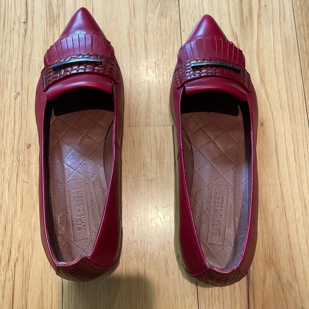 Hispanitas beautiful deep red loafers in size 38.5